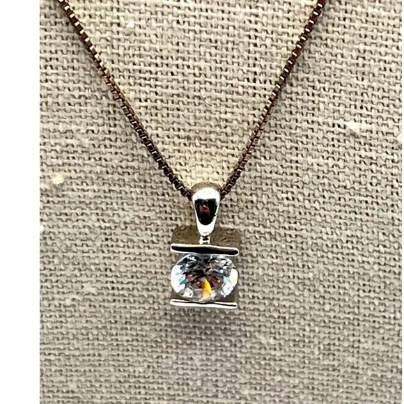 Italian 925 Sterling Necklace With Sterling Cubic Zirconia Solitaire Pendant. - Picture 1 of 10